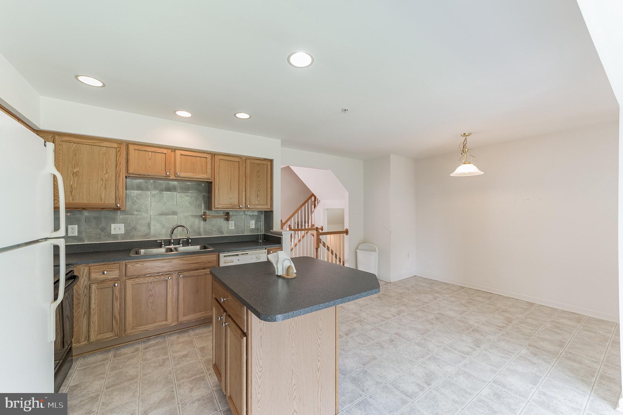 1802 Orchard View Road Reading, PA 19606 - Photo 9 of 31