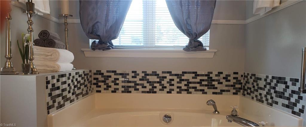 1608 Staley Road High Point, NC 27265 - Photo 17 of 30 Gallery Image 17