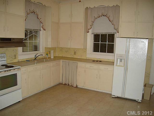 209 Calhoun Street Clover, SC 29710 - Photo 5 of 12 Gallery Image 5