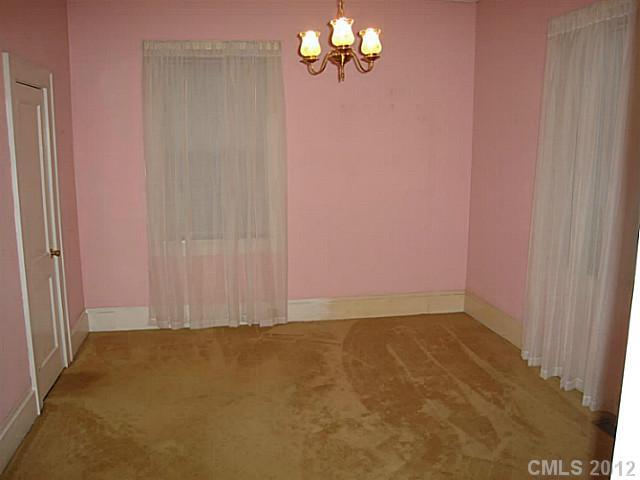 209 Calhoun Street Clover, SC 29710 - Photo 6 of 12 Gallery Image 6