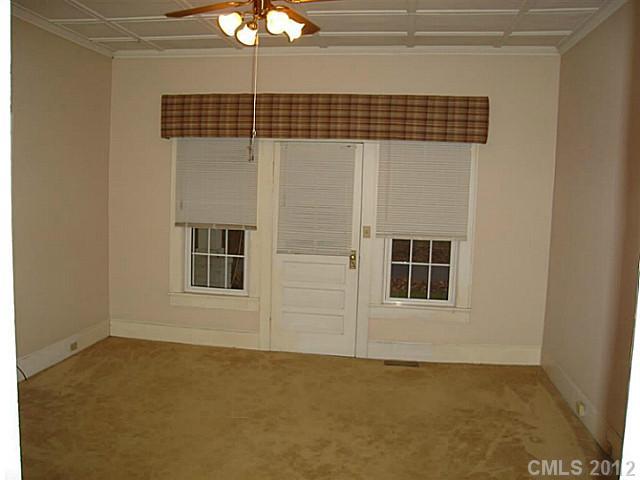 209 Calhoun Street Clover, SC 29710 - Photo 8 of 12 Gallery Image 8