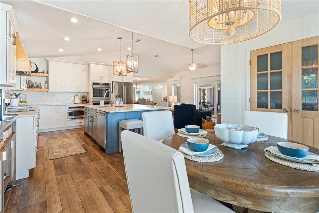 6611 Surfside Boulevard Apollo Beach, FL 33572 - Photo 14 of 34