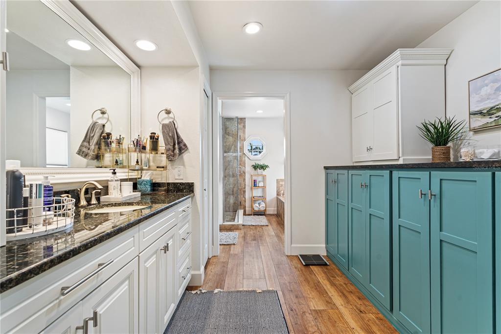 6611 Surfside Boulevard Apollo Beach, FL 33572 - Photo 24 of 34