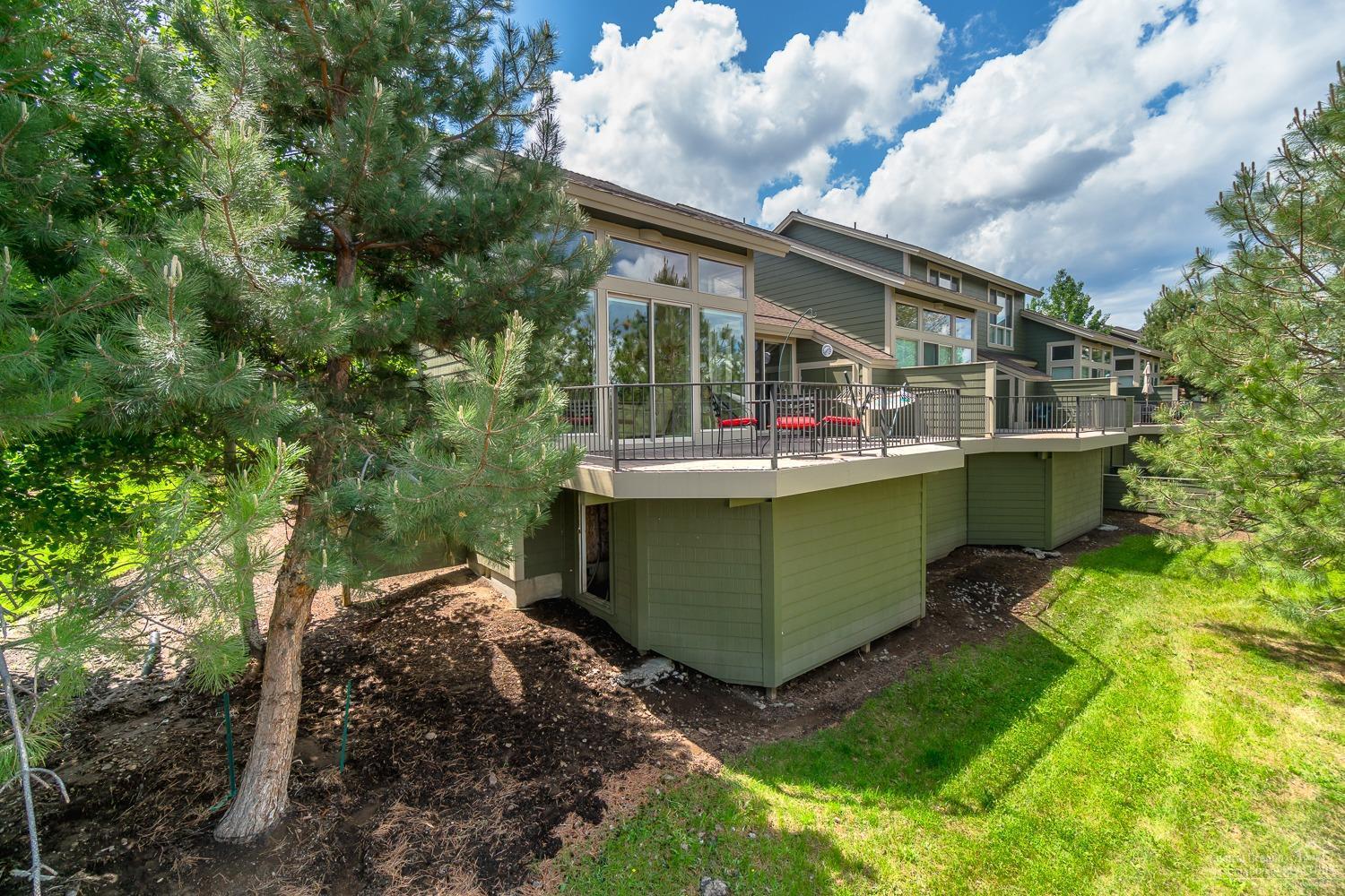 10963 Village Loop Redmond, OR 97756 - Photo 4 of 25 Additional Photo