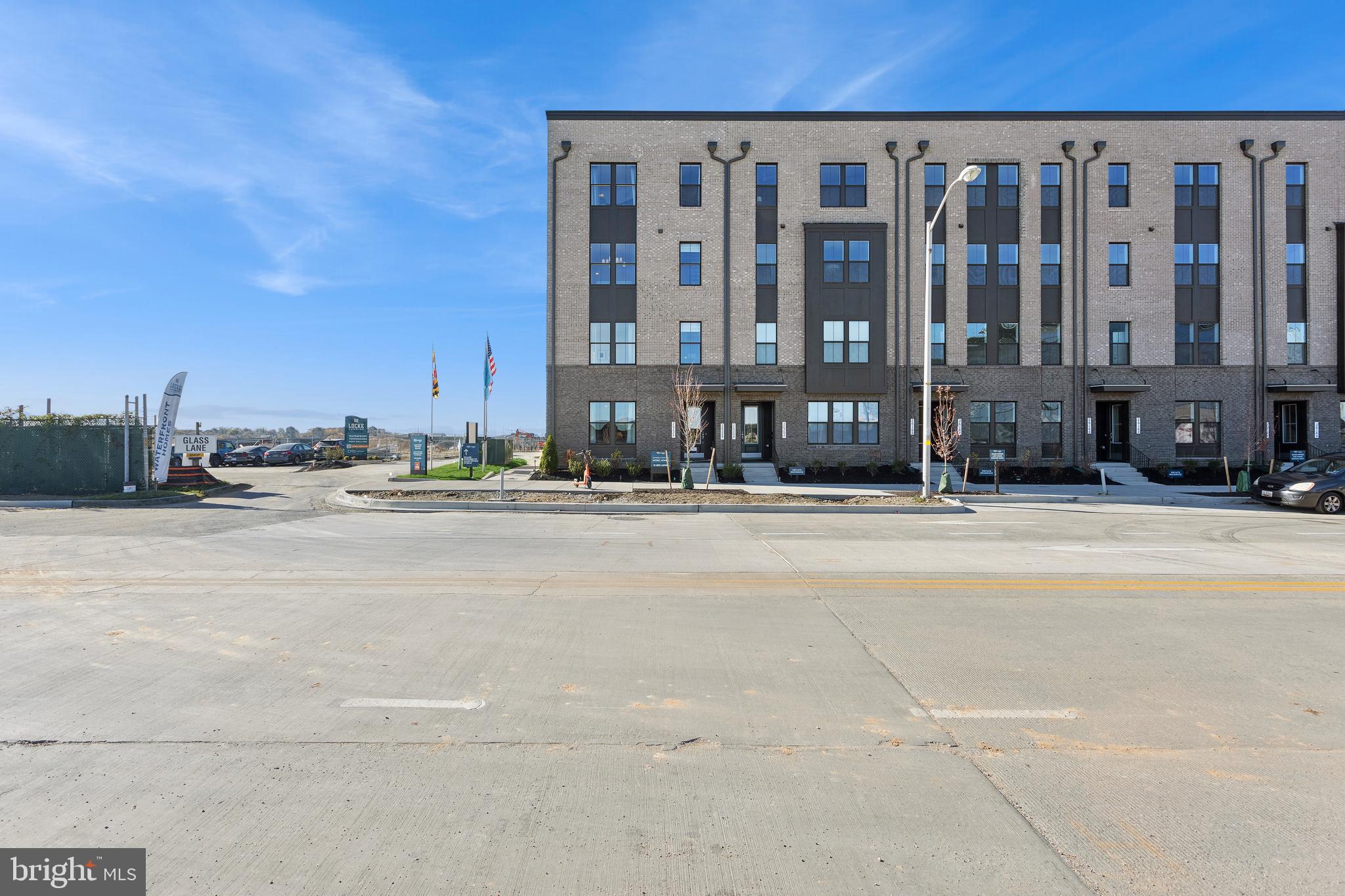 128 Locke Street, Unit 2029 Baltimore, MD 21230 - Photo 2 of 29 a city view with tall buildings