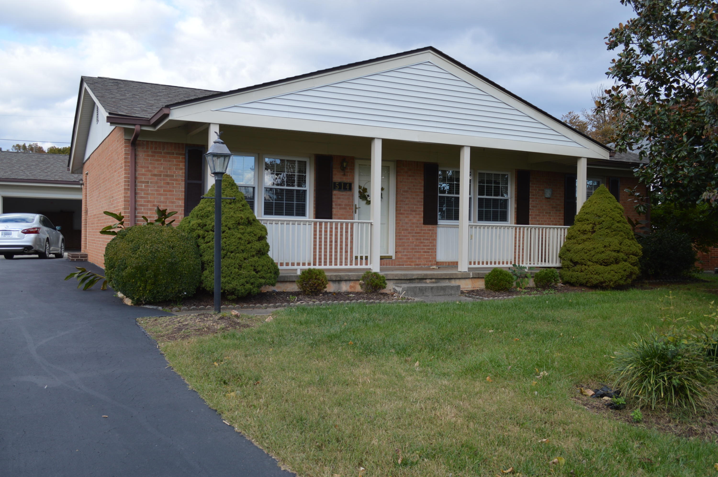 514 Magnolia Road Roanoke, VA 24019 - Photo 1 of 16 Front view