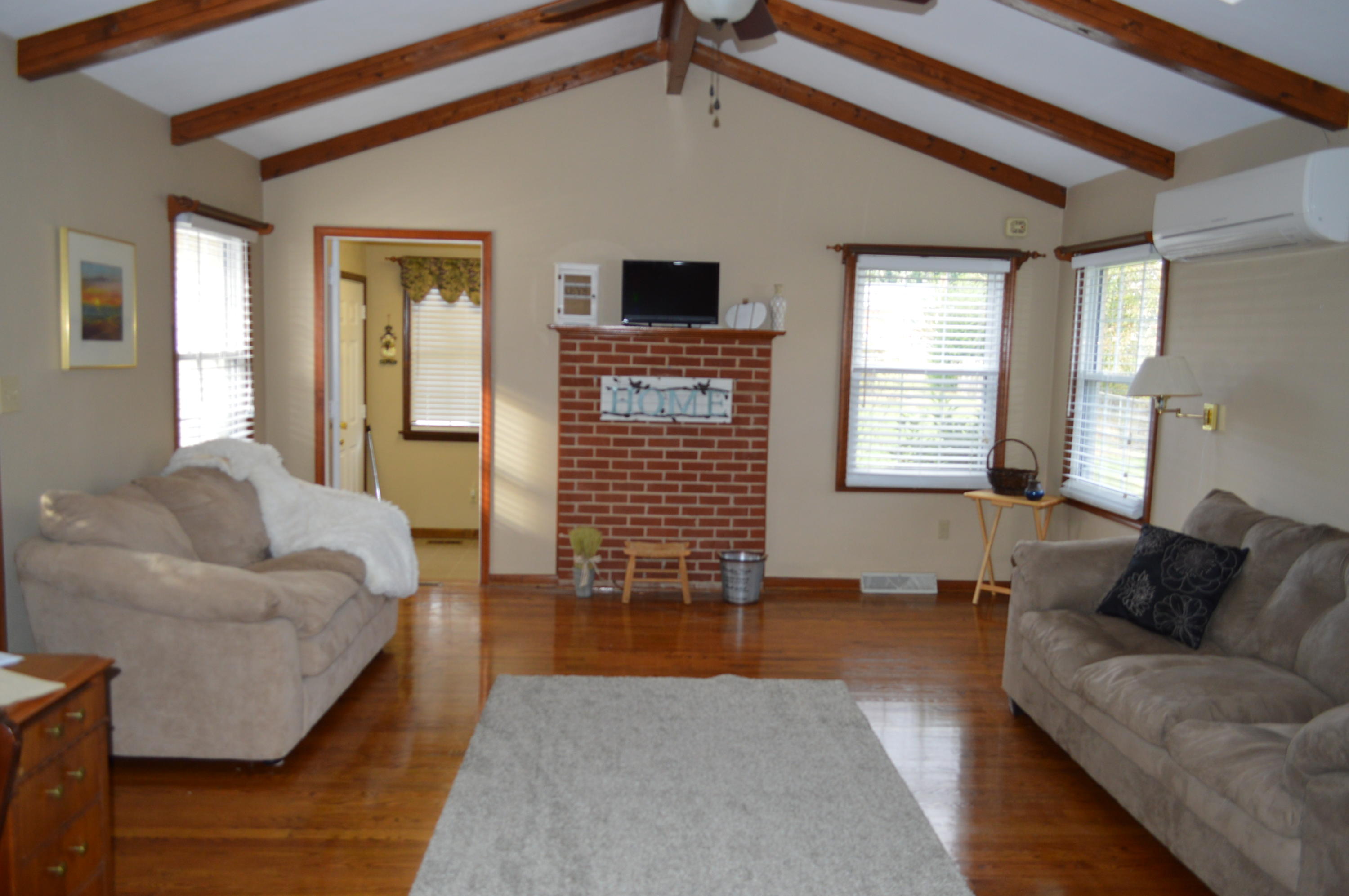 514 Magnolia Road Roanoke, VA 24019 - Photo 13 of 16 Family room