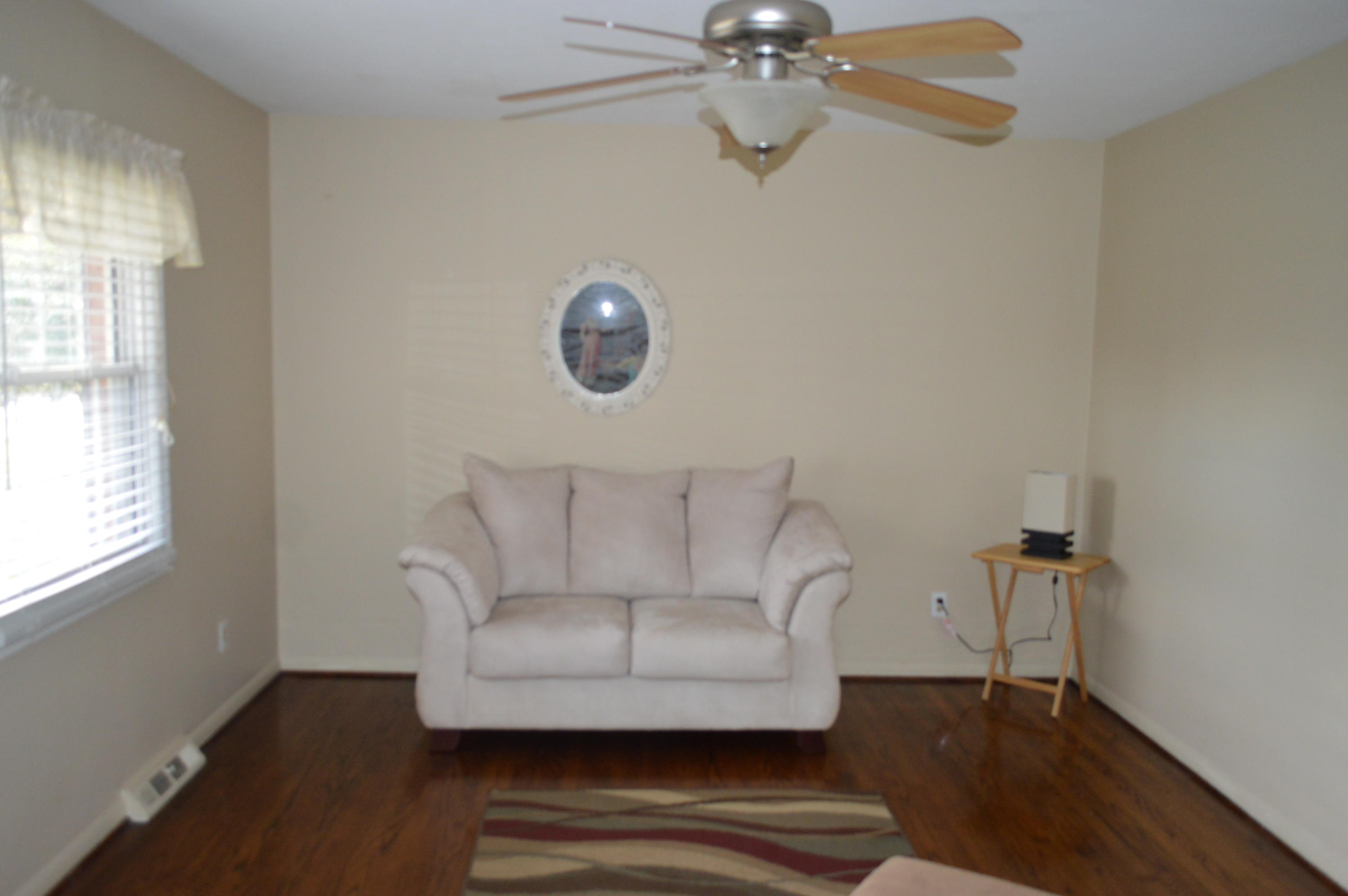 514 Magnolia Road Roanoke, VA 24019 - Photo 3 of 16 living room