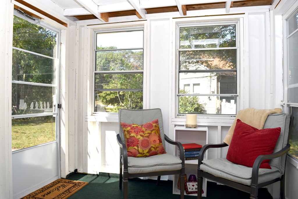 73 Amherst Road Stoughton, MA 02072 - Photo 3 of 17 Gallery Image 3