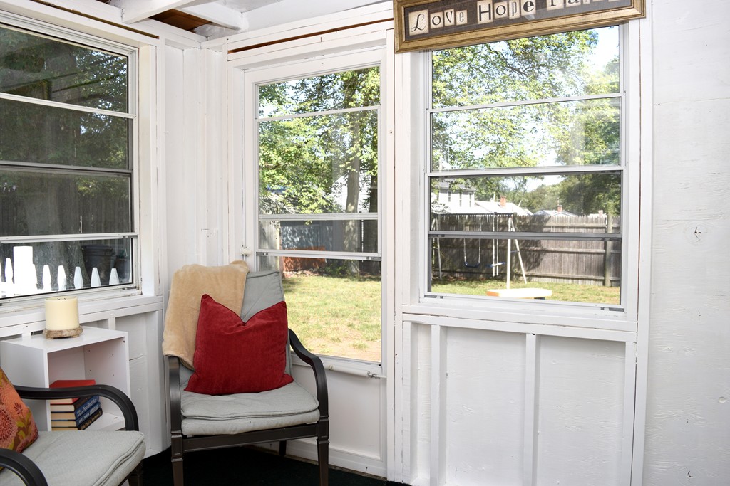 73 Amherst Road Stoughton, MA 02072 - Photo 4 of 17 Gallery Image 4