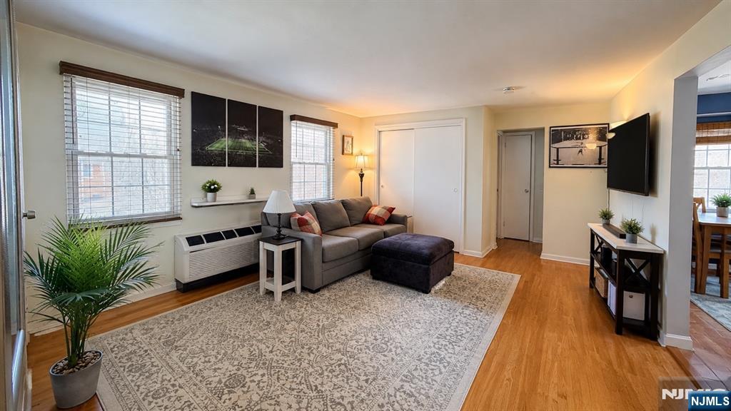 51 Clark Court Rutherford, NJ 07070 - Photo 3 of 8