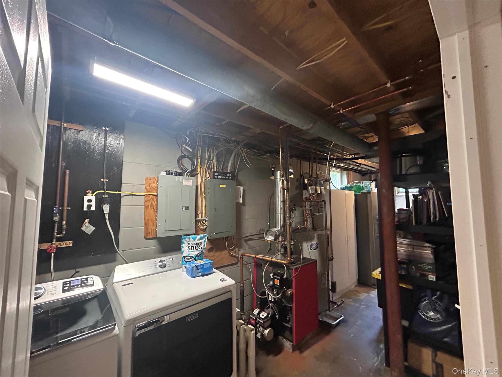 94 Jansen Road Pine Bush, NY 12566 - Photo 33 of 49 Laundry Room