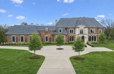 $5,950,000 | 2122 Old Hickory Boulevard, Nashville, TN 37215