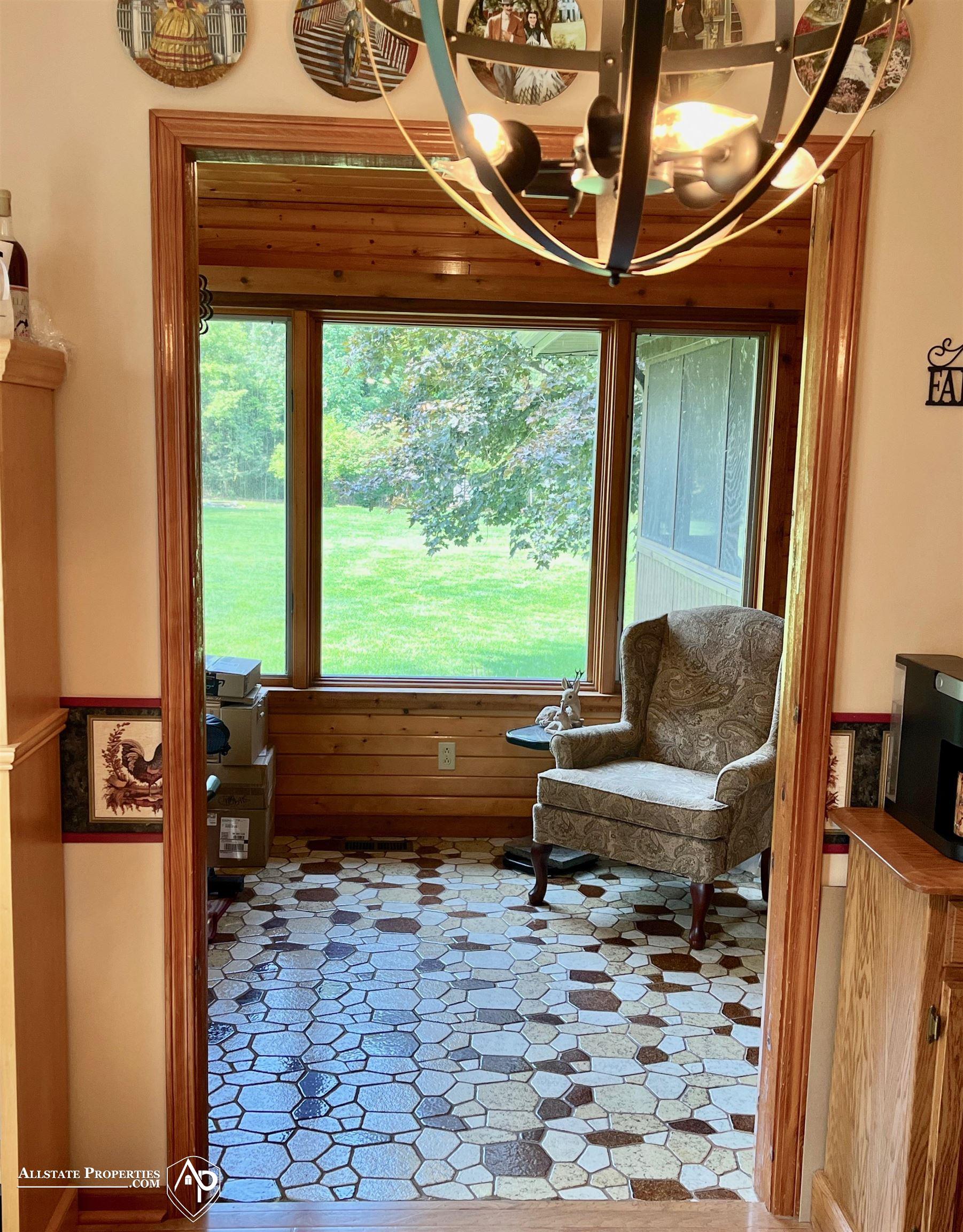 5169 North Oak Road Davison, MI 48423 - Photo 18 of 54 50151955-c36e2373-3beb-4c84-a125-16d6ec55f575.JPG