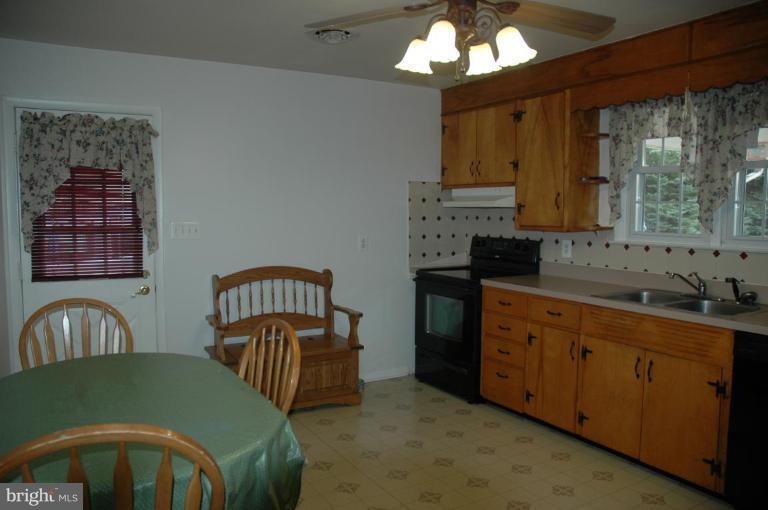 2620 Old Washington Road Westminster, MD 21157 - Photo 12 of 19 Kitchen