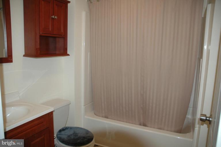 2620 Old Washington Road Westminster, MD 21157 - Photo 17 of 19 Bath #2
