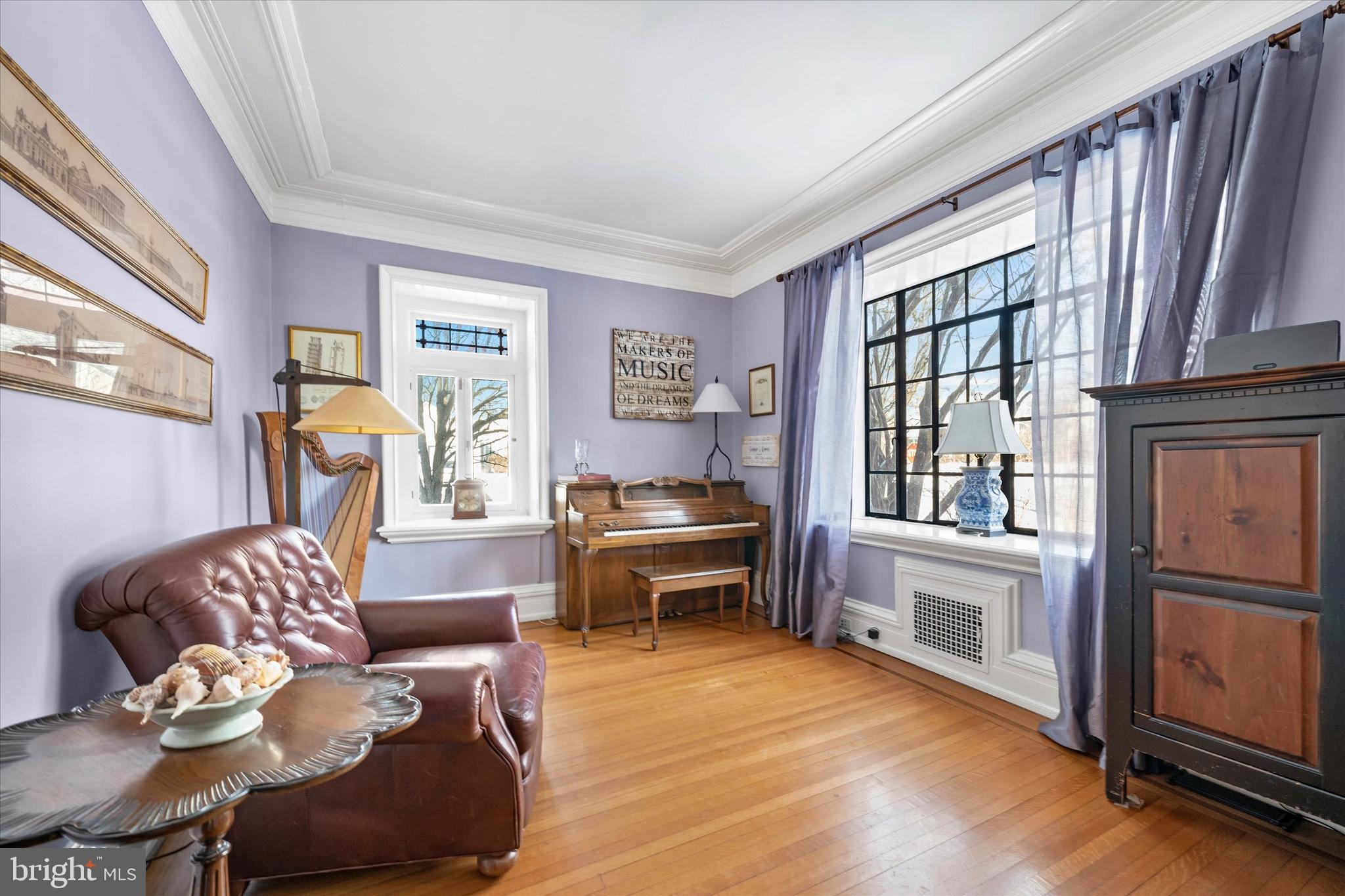 2412 Delaware Avenue Wilmington, DE 19806 - Photo 21 of 64 a living room with furniture and a wooden floor