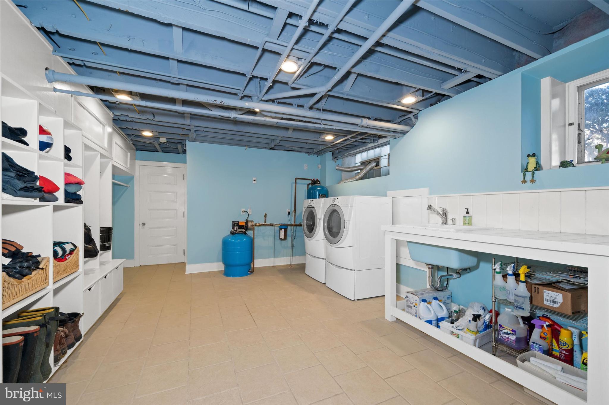 2412 Delaware Avenue Wilmington, DE 19806 - Photo 51 of 64 a utility room with lot of items