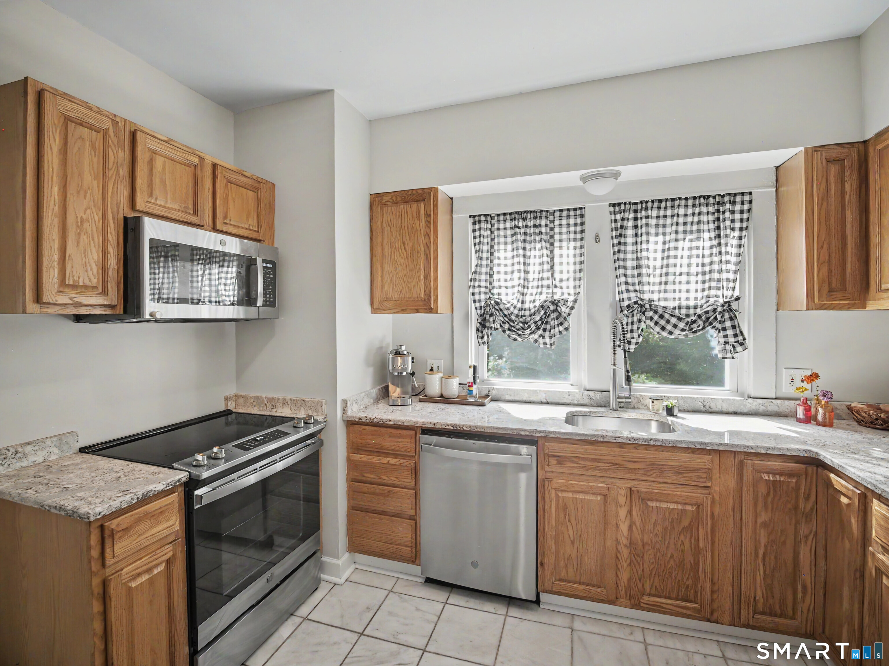 37 Hall Hill Road Somers, CT 06071 - Photo 9 of 25 Gallery Image 9