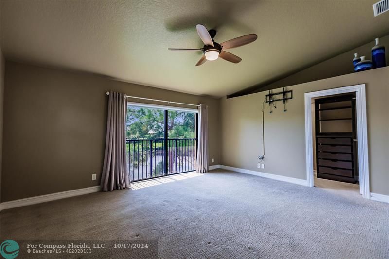 116 Southeast Crestwood Circle Stuart, FL 34997 - Photo 24 of 48 a view of an empty room with a window
