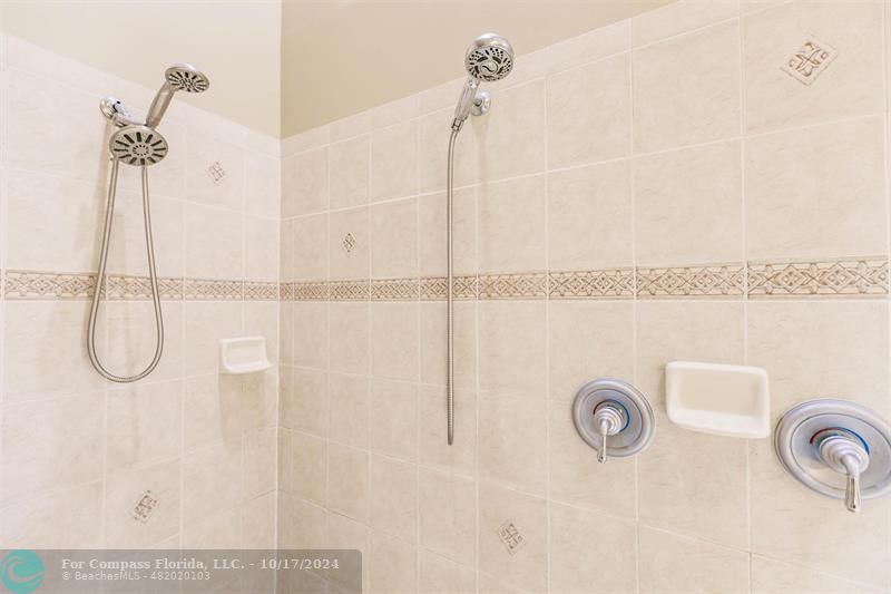 116 Southeast Crestwood Circle Stuart, FL 34997 - Photo 30 of 48 a bathroom with a shower