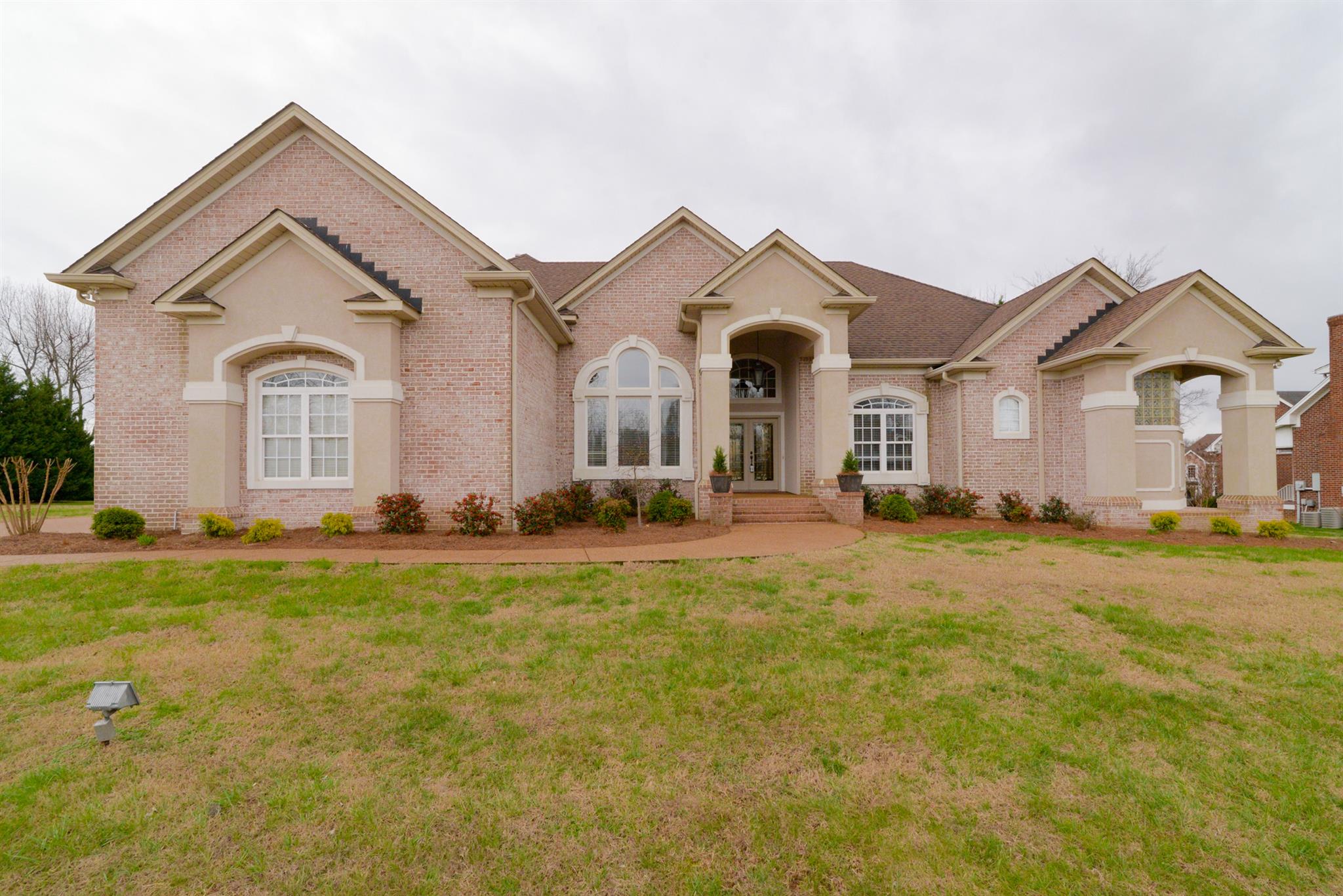 508 Ridgecrest Lane Lebanon, TN 37087 - Photo 1 of 26 Gallery Image 1