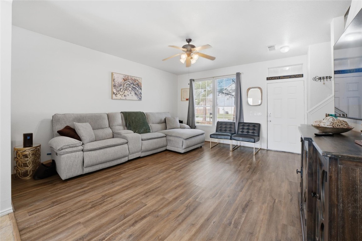 2126 Vlg Xing Trail Spring, TX 77373 - Photo 5 of 21