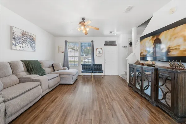 $165,000 | 2126 Vlg Xing Trail, Spring, TX 77373