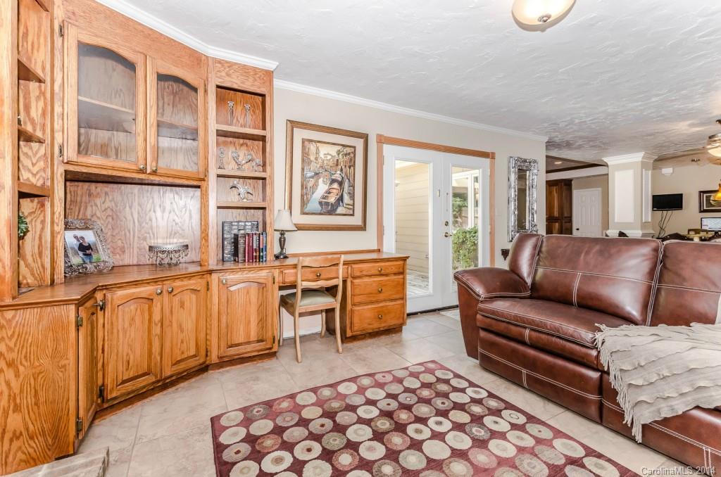 7323 Potter Road Matthews, NC 28104 - Photo 6 of 24 Gallery Image 6