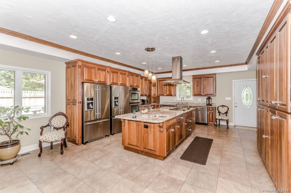 7323 Potter Road Matthews, NC 28104 - Photo 10 of 24 Gallery Image 10