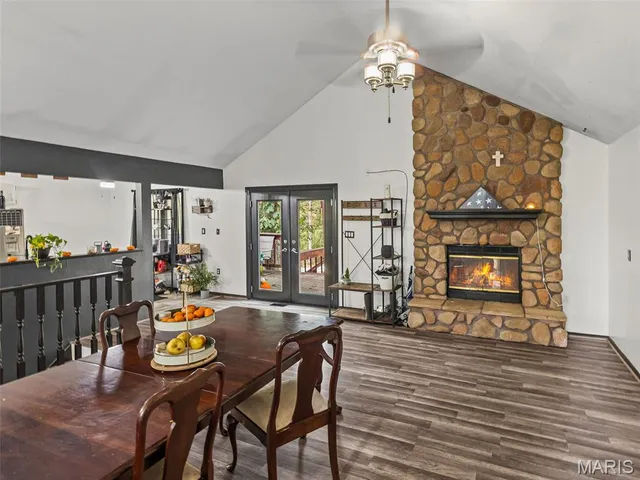 $368,000 | 370 West Mill Street, Red Bud, IL 62278