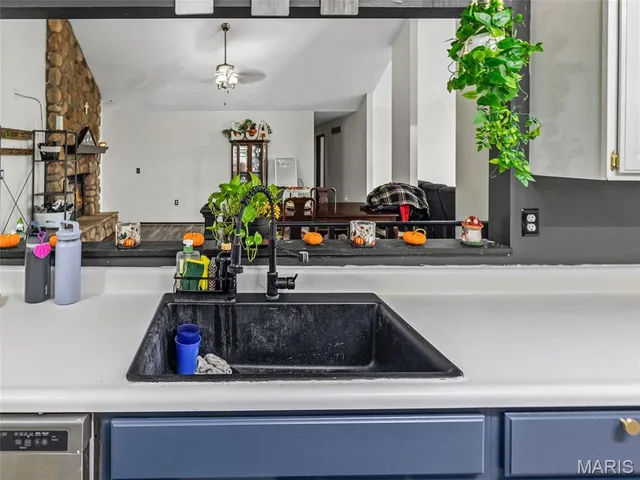 $368,000 | 370 West Mill Street, Red Bud, IL 62278