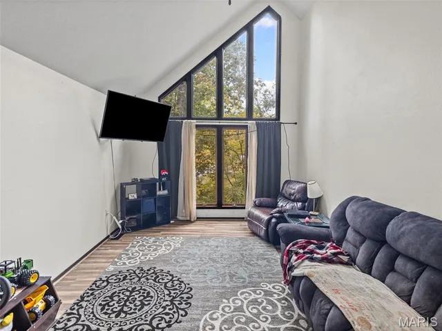 $368,000 | 370 West Mill Street, Red Bud, IL 62278