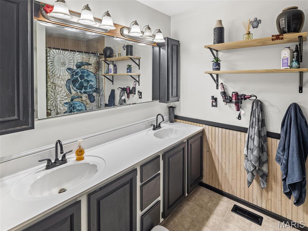 370 West Mill Street Red Bud, IL 62278 - Photo 33 of 51