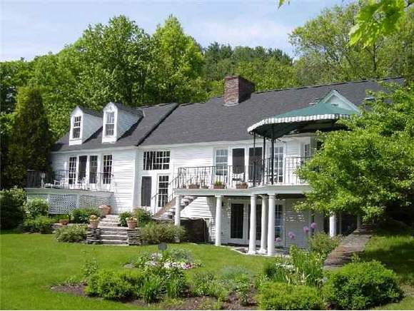 288 Rt 5 North Norwich, VT 05055 - Photo 1 of 5