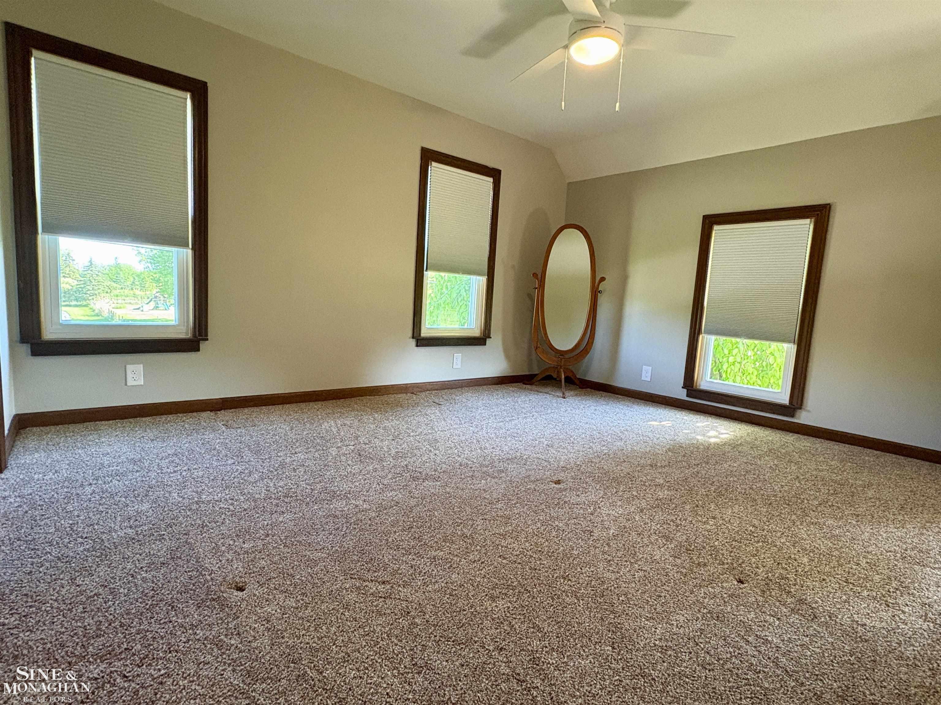6281 Lindsey Road East China, MI 48054 - Photo 19 of 55
