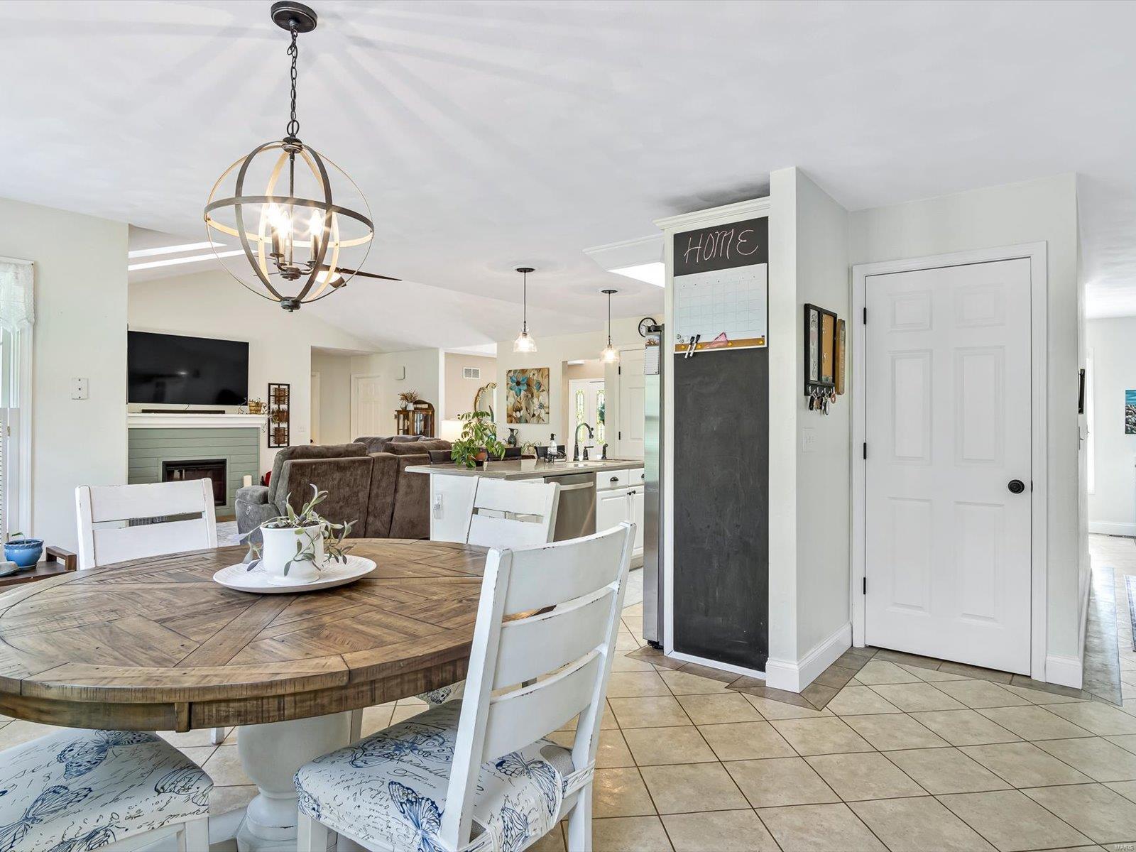 6 Country Lakes Lane Waterloo, IL 62298 - Photo 17 of 41 Gallery Image 17