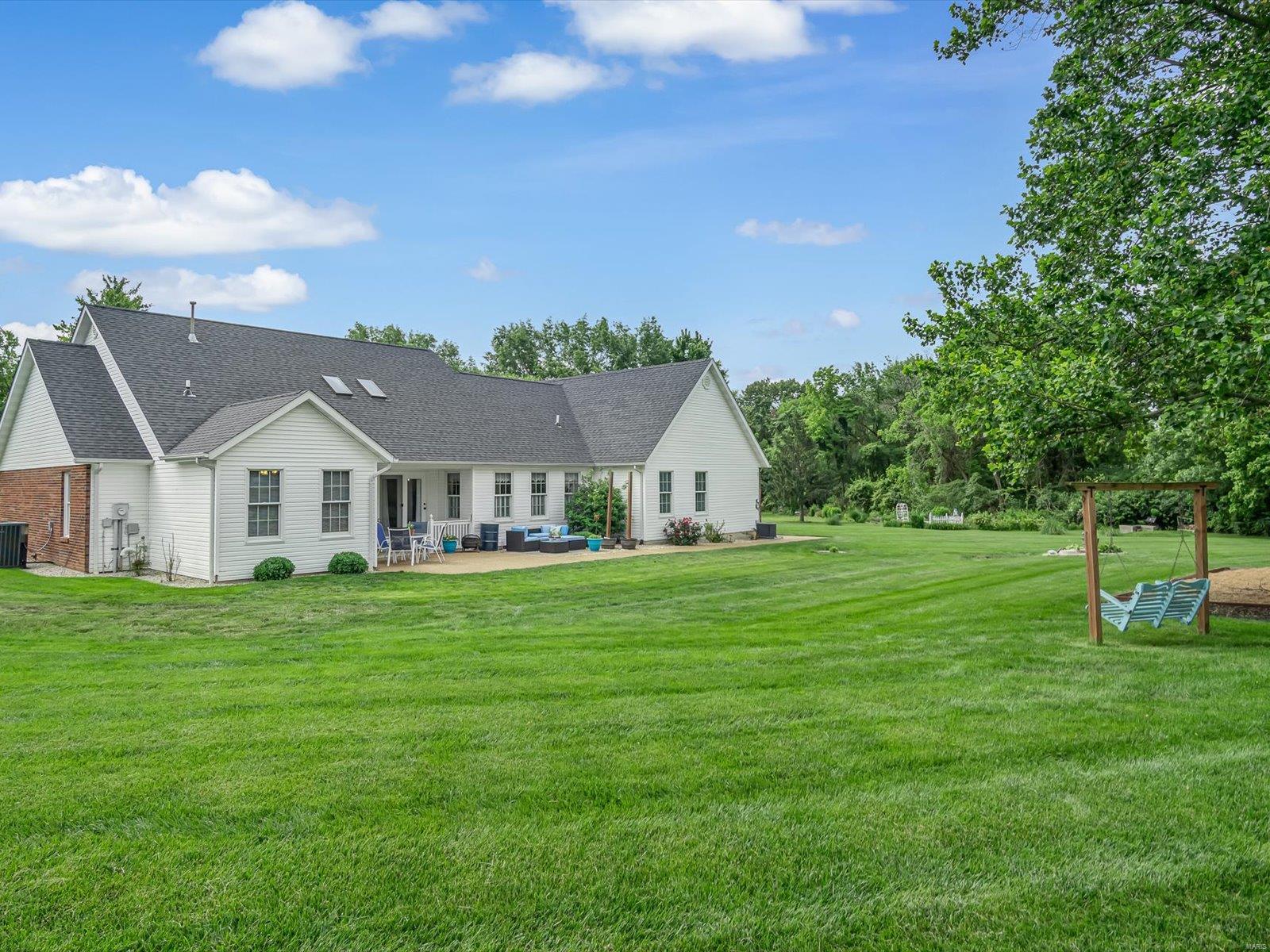 6 Country Lakes Lane Waterloo, IL 62298 - Photo 34 of 41 Gallery Image 34