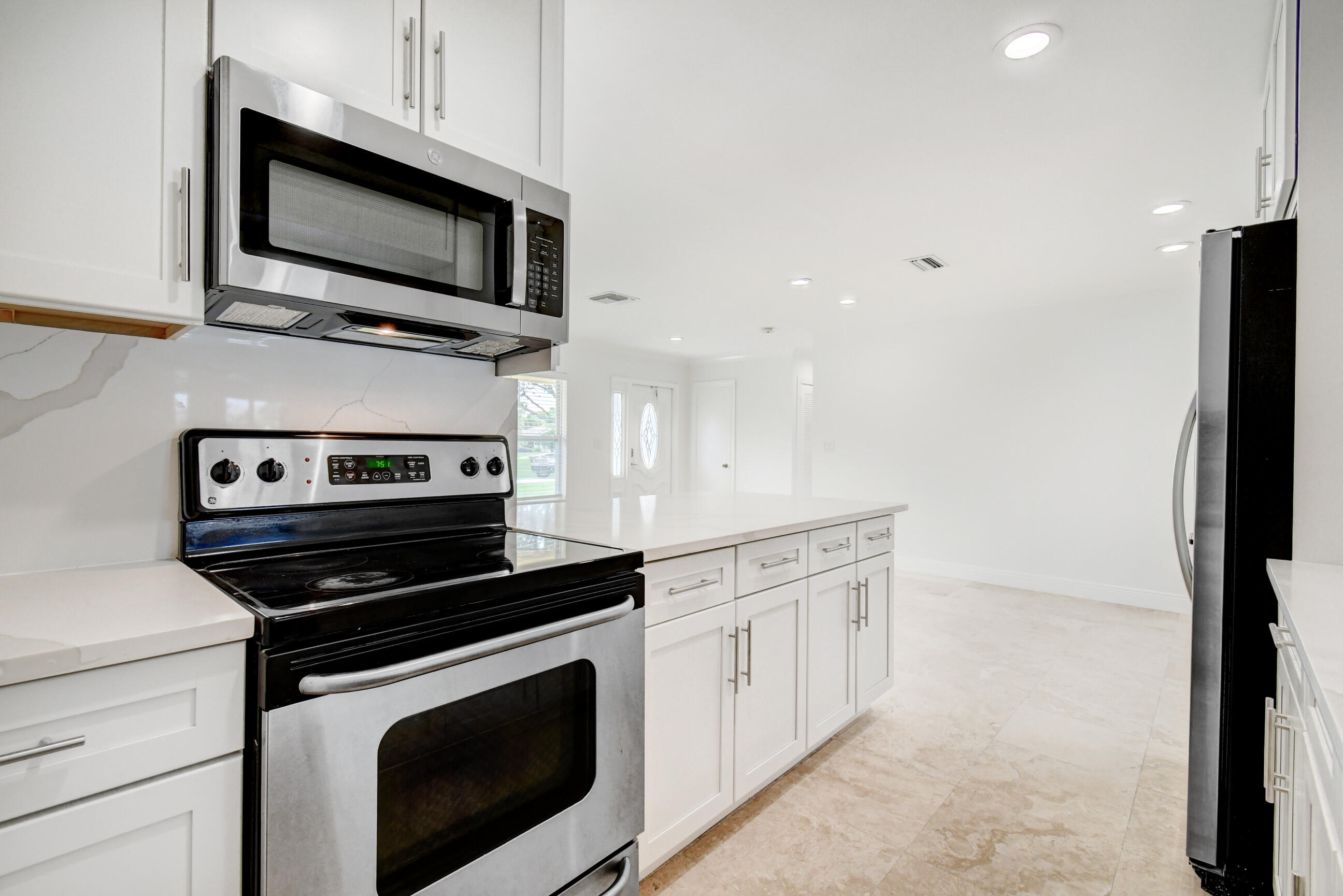 15021 Jackson Road Delray Beach, FL 33484 - Photo 10 of 35 Kitchen