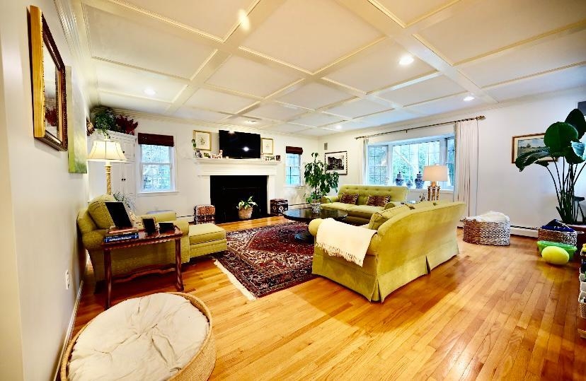 41 Fielding Way Rye, NH 03870 - Photo 4 of 27