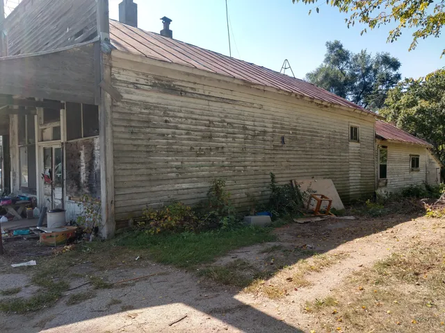 $59,900 | 7518 South Crystal, Carson City, MI 48811