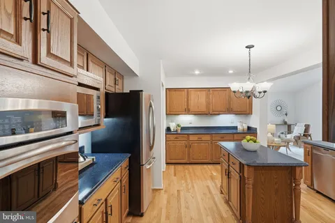 $1,299,900 | 3901 Colonel Ellis Avenue, Alexandria, VA 22304