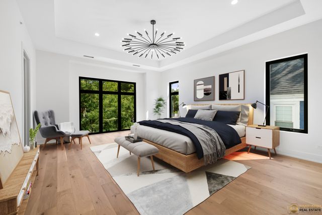 $1,250,000 | 1143 Clinton Avenue, Oak Park, IL 60304