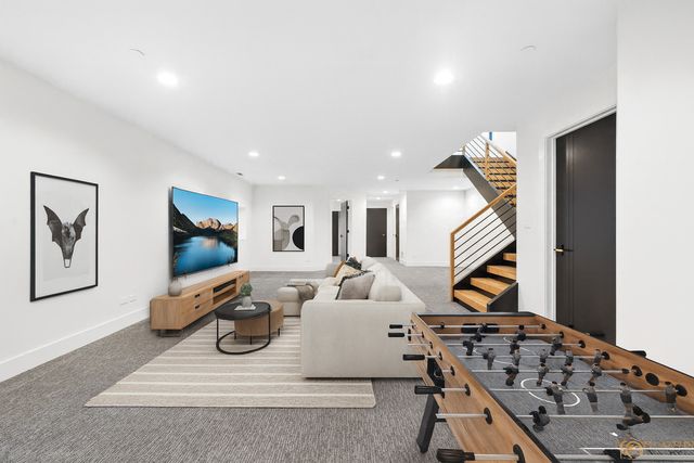 $1,250,000 | 1143 Clinton Avenue, Oak Park, IL 60304