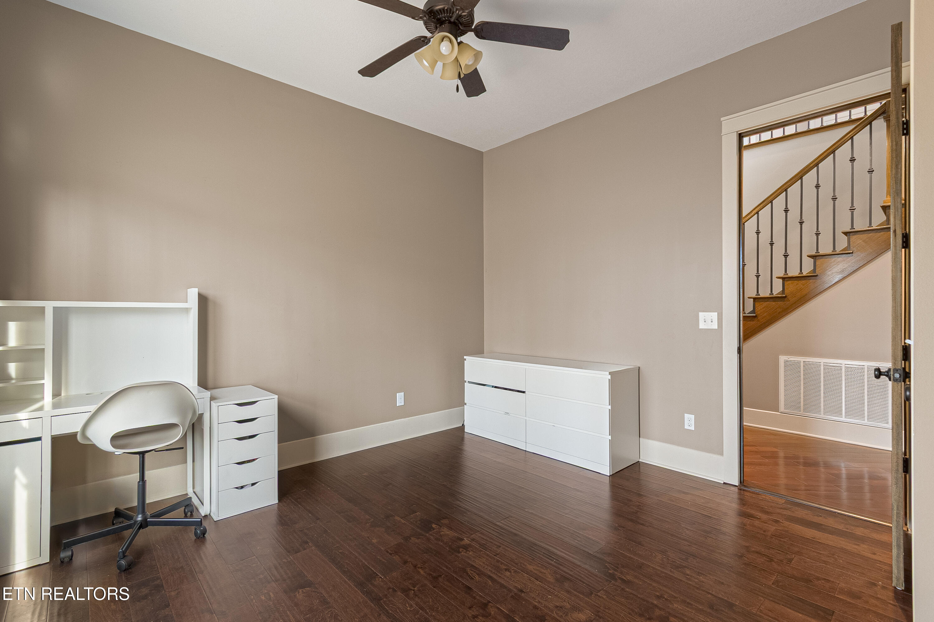 1550 New Hope Road Rockwood, TN 37854 - Photo 27 of 38 Bedroom 2