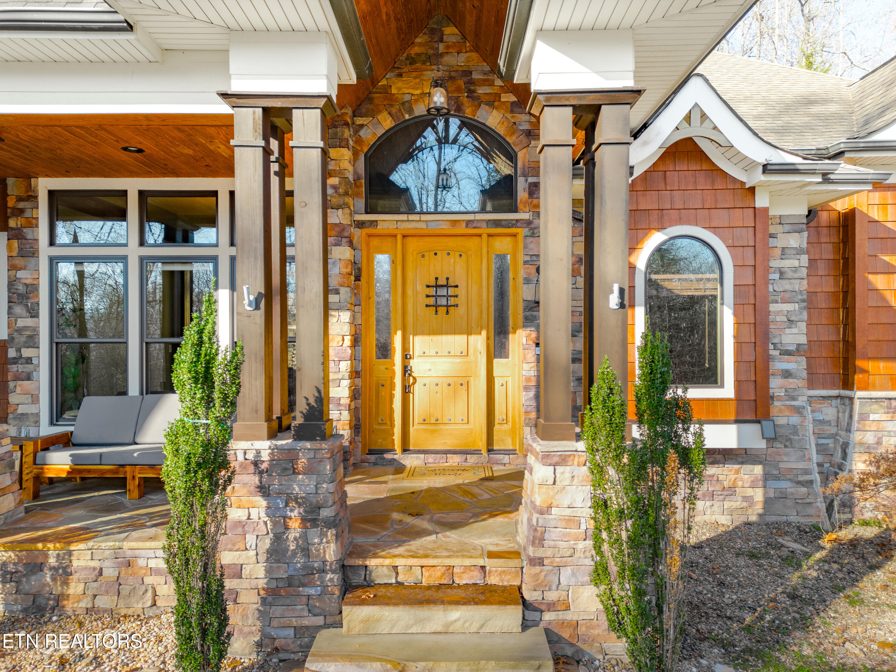 1550 New Hope Road Rockwood, TN 37854 - Photo 4 of 38 Front entry