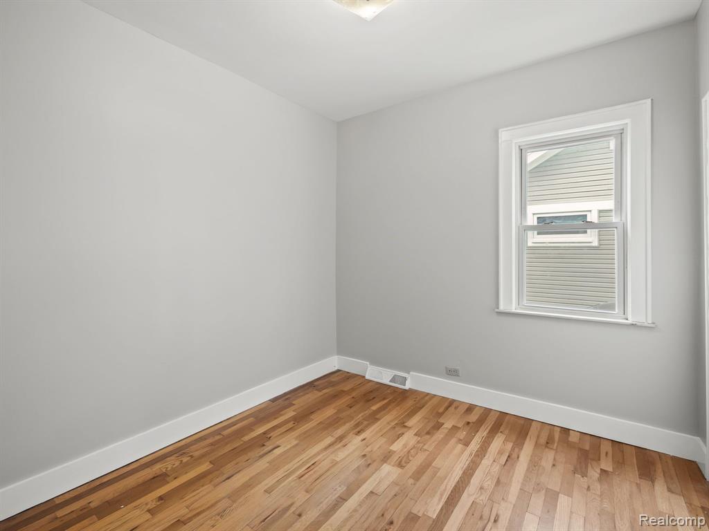 6401 Andersonville Road Waterford, MI 48329 - Photo 19 of 28