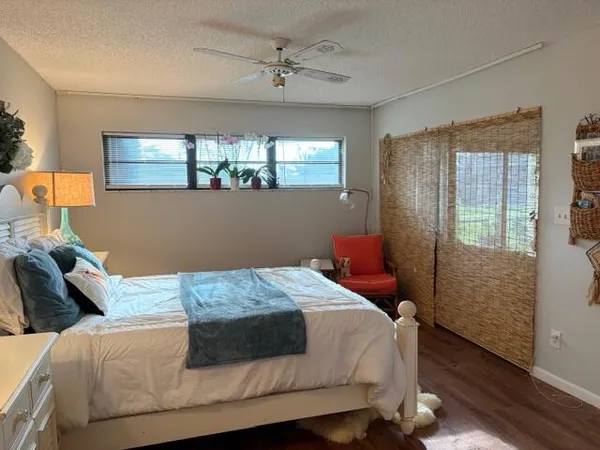 $219,000 | 1411 Northeast 14th Court, Unit P14, Jensen Beach, FL 34957