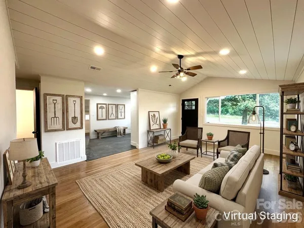 $239,000 | 908 East 1st Street, Newton, NC 28658
