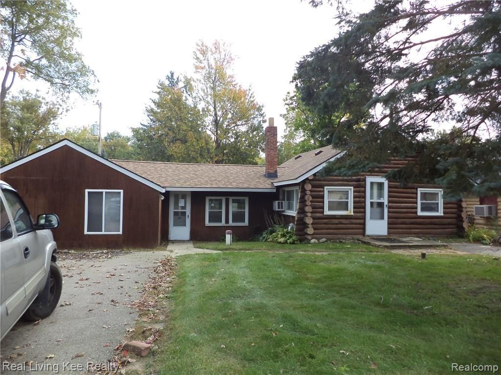68 North Conklin Road Lake Orion, MI 48362 - Photo 2 of 16 DSC00073.JPG